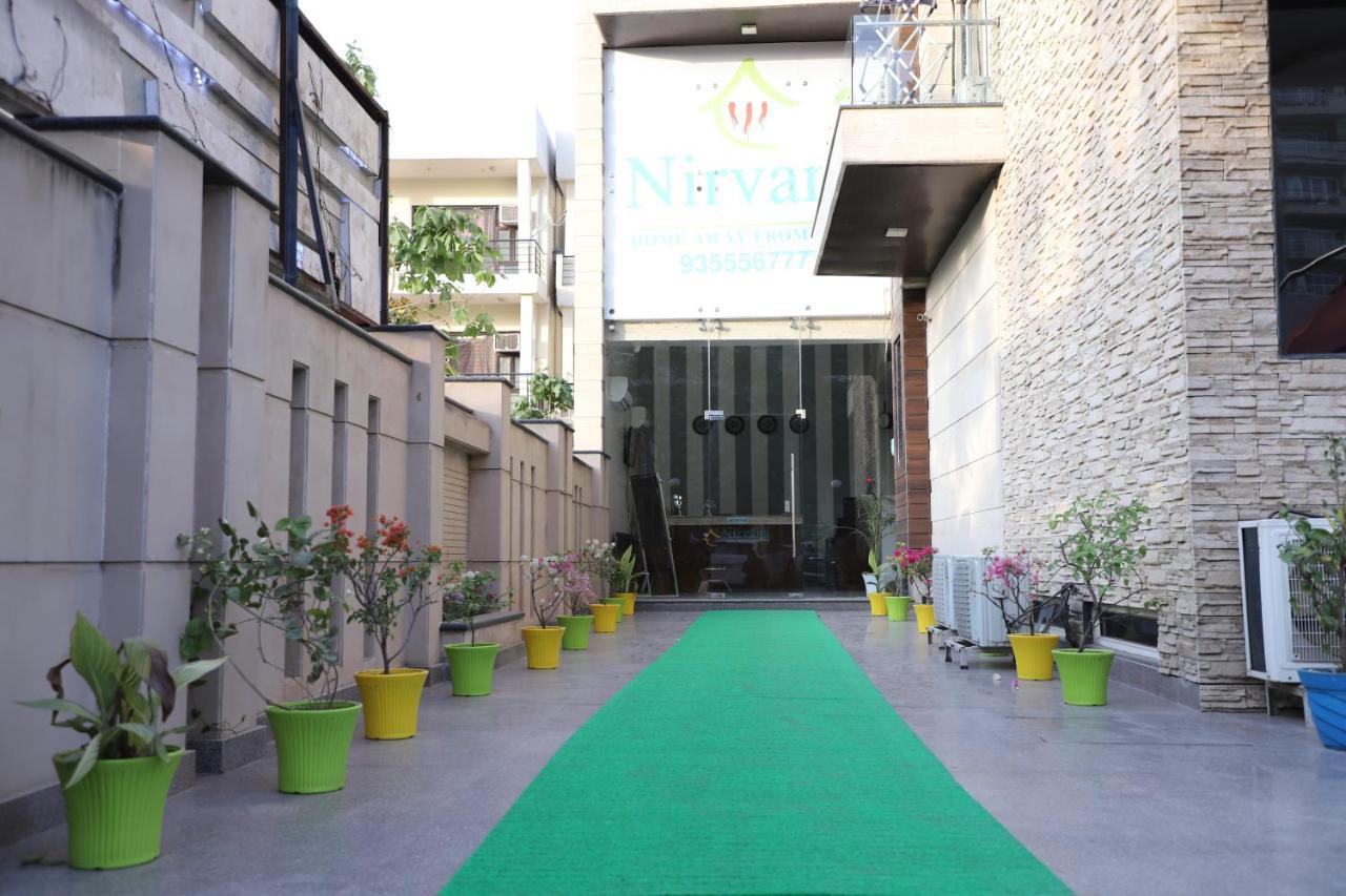 Nirvana Rooms Gurgaon Exterior photo