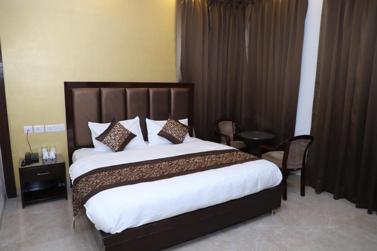 Nirvana Rooms Gurgaon Exterior photo