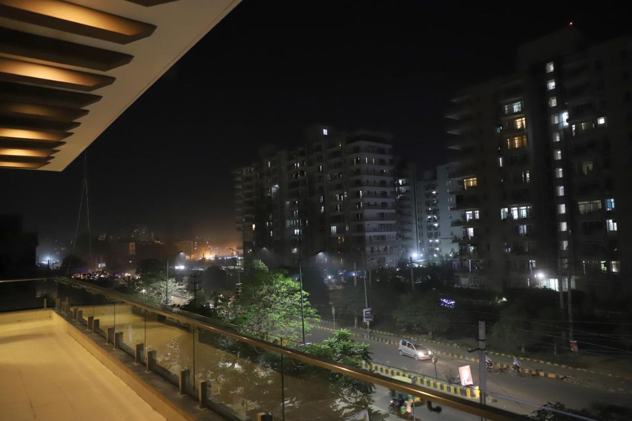 Nirvana Rooms Gurgaon Exterior photo