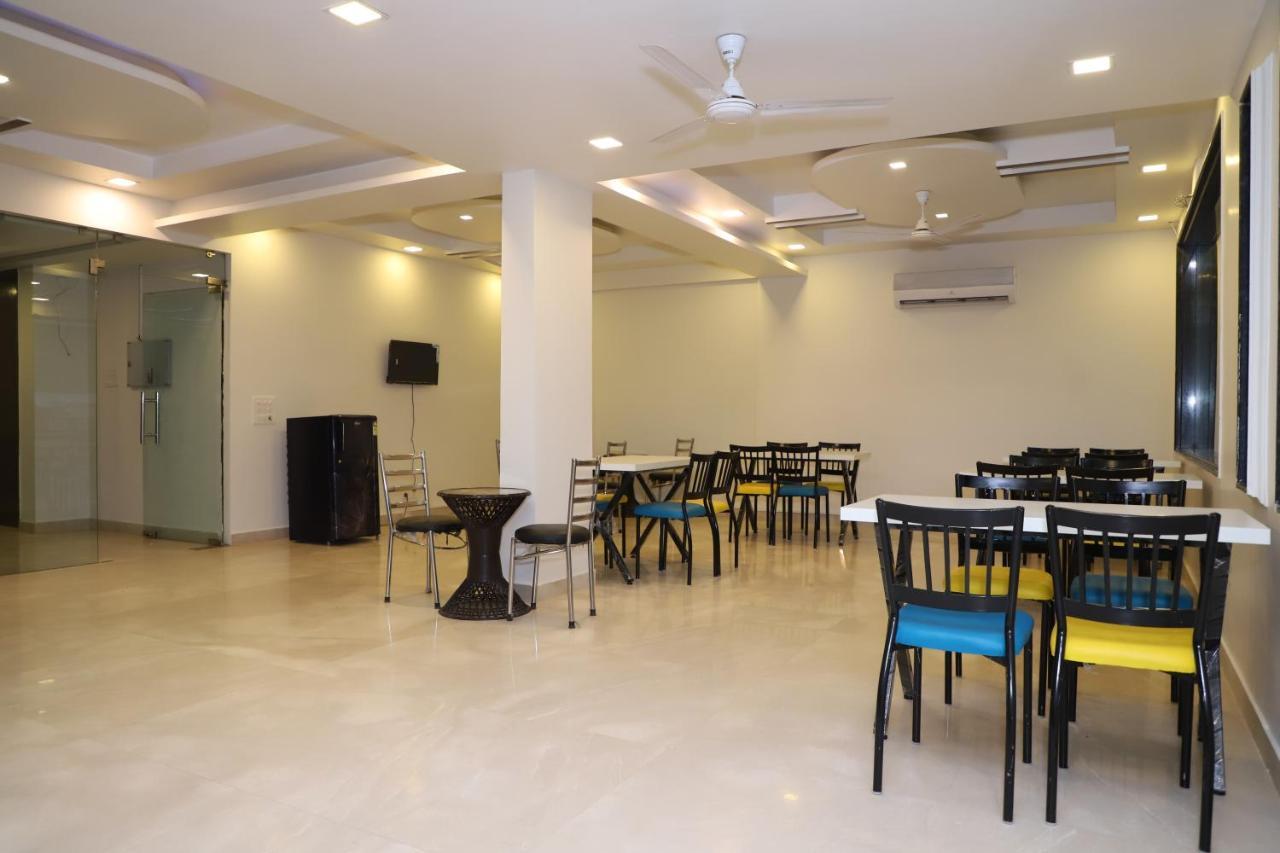 Nirvana Rooms Gurgaon Exterior photo